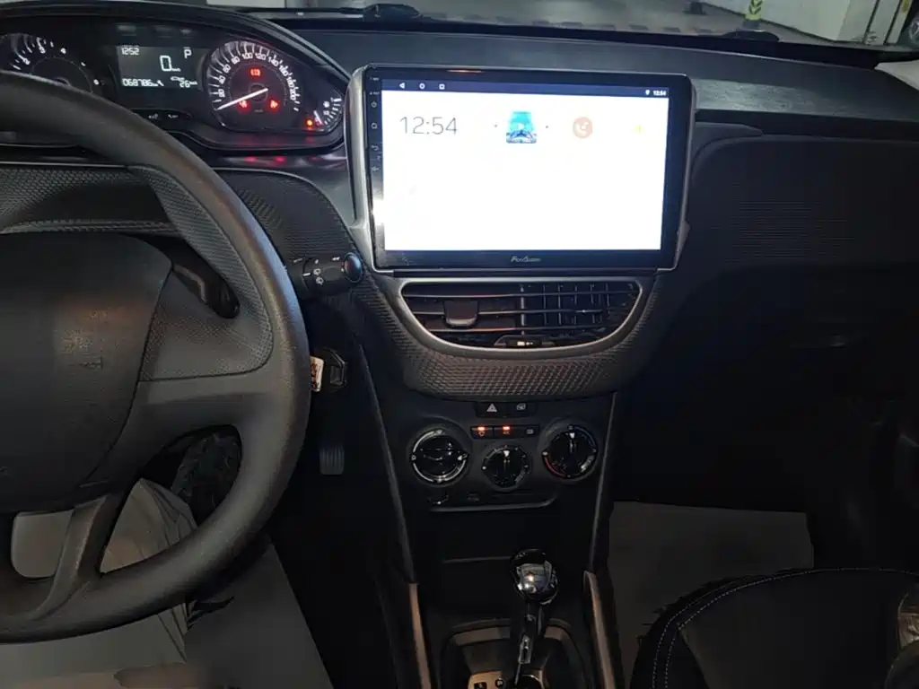 Peugeot 2008 2014 1.6L automatic trendy version купить на сайте DeffCars