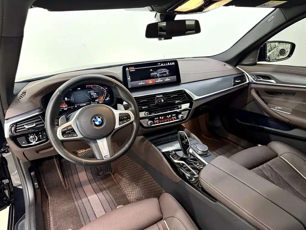 BMW 5 Series 2021 Facelift 530Li Exclusive M Sports Package купить на сайте DeffCars
