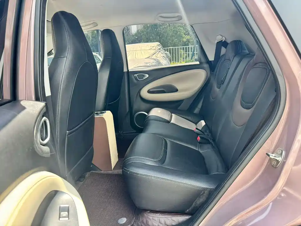 Wuling Bingo 2023 model 333km Yuexiang model купить на сайте DeffCars