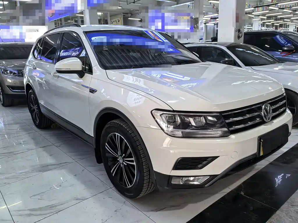 Tiguan L 2020 330TSI automatic two-wheel drive fashion version National VI купить на сайте DeffCars