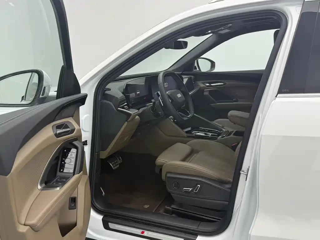 Audi Q5L 2026 2.0T smart hybrid luxury model купить на сайте DeffCars