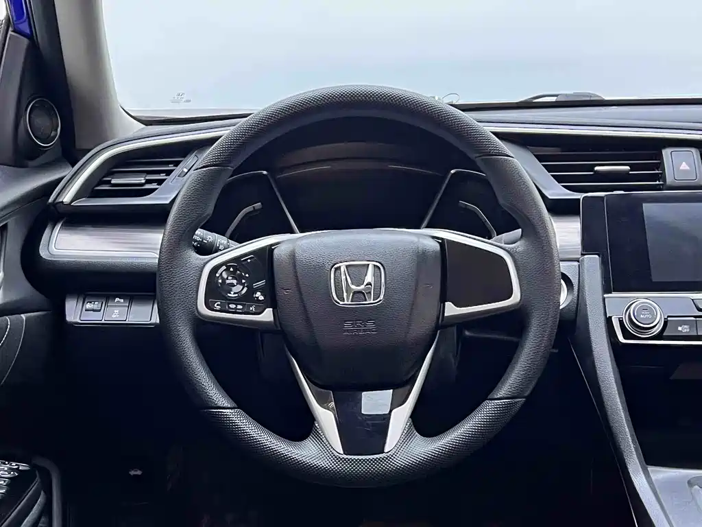 Civic 2019 220TURBO CVT Dynamic Edition National VI купить на сайте DeffCars