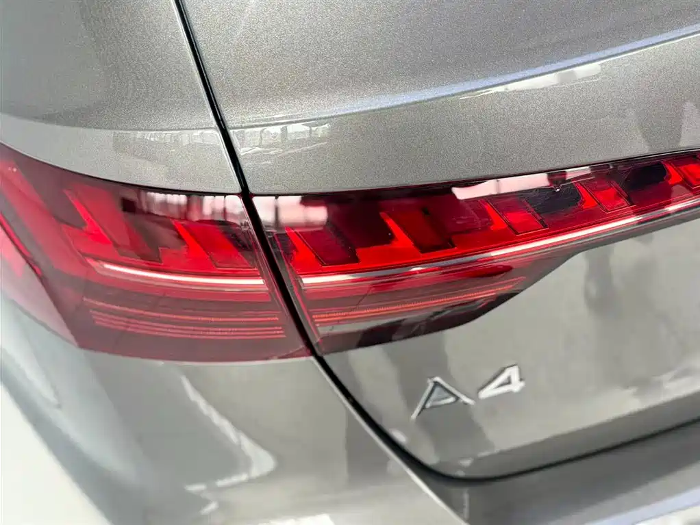 Audi A4 imported 2021 Avant 40 TFSI fashionable and dynamic купить на сайте DeffCars