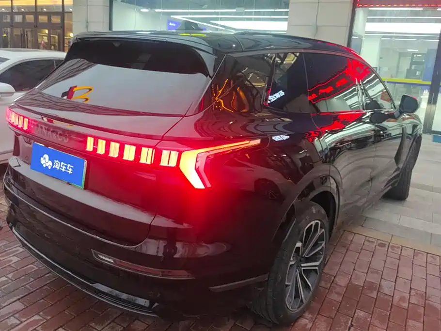 Lynk & Co 09 EM-P 2024 2.0TD EM-P four-wheel drive PLUS seven seats купить на сайте DeffCars