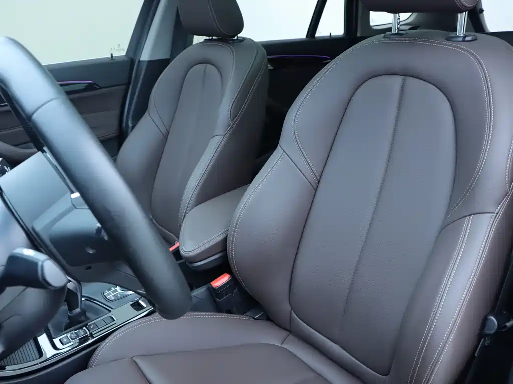 BMW X1 2021 sDrive20Li Exclusive Model купить на сайте DeffCars