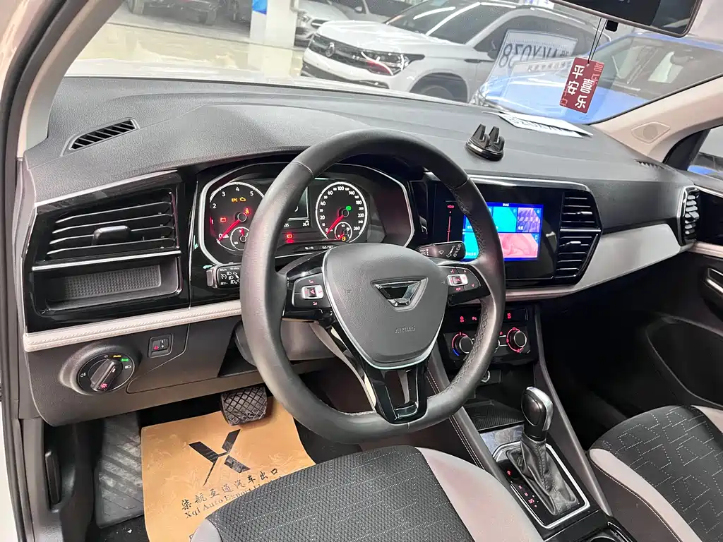 Jetta VS7 2022 280TSI automatic aggressive version купить на сайте DeffCars