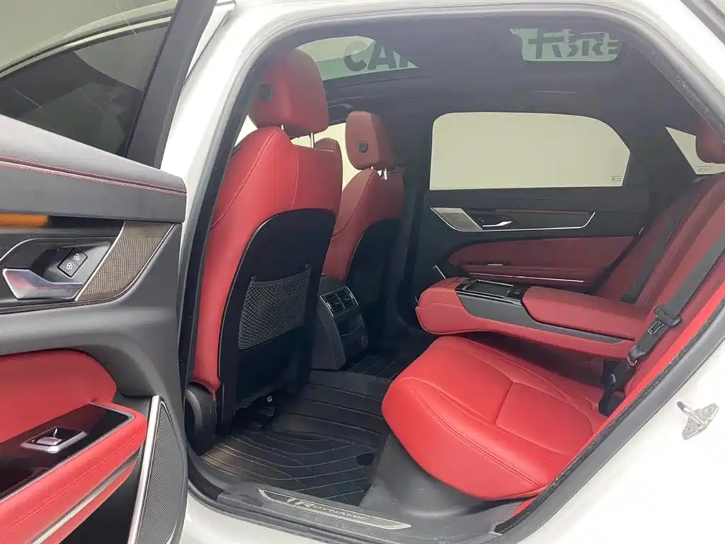 Jaguar XFL 2022 XFL 2.0T P250 two-wheel drive elite sports version купить на сайте DeffCars
