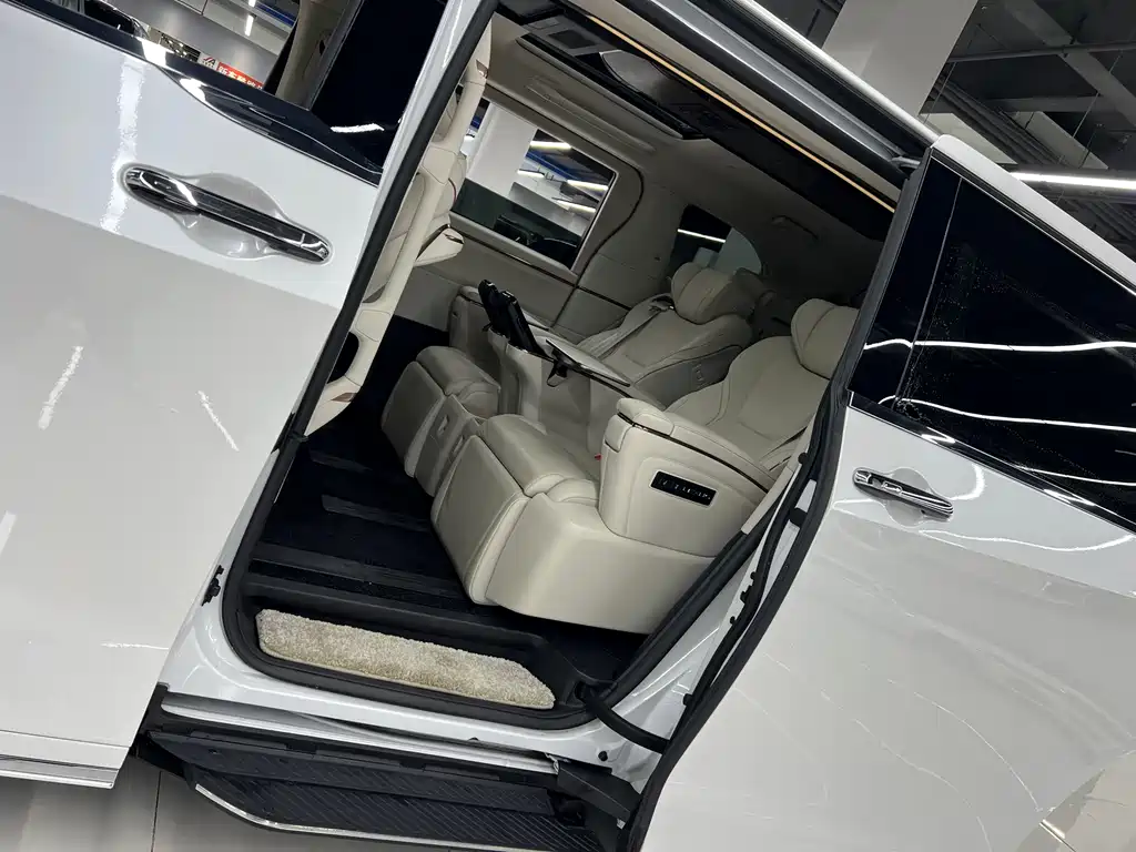 Lexus LM 2025 500h six-seater premium version купить на сайте DeffCars
