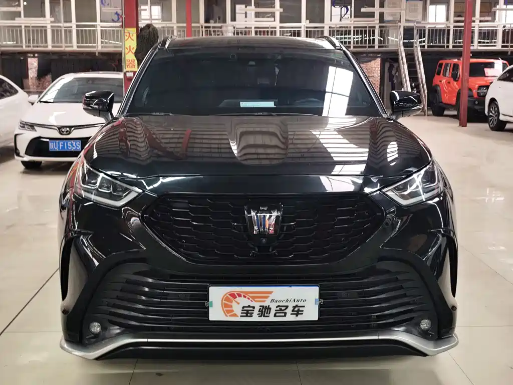 Crown Lufang 2022 2.5L HEV four-wheel drive flagship version купить на сайте DeffCars