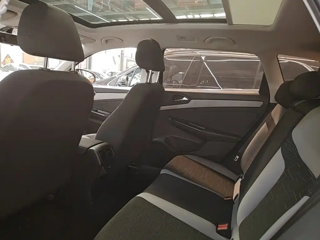 Jetta VS7 2024 280TSI Automatic Joy Edition купить на сайте DeffCars