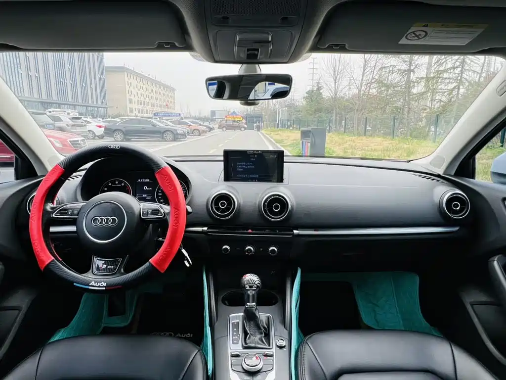 Audi A3 2016 Limousine 35 TFSI LinkedIn type купить на сайте DeffCars