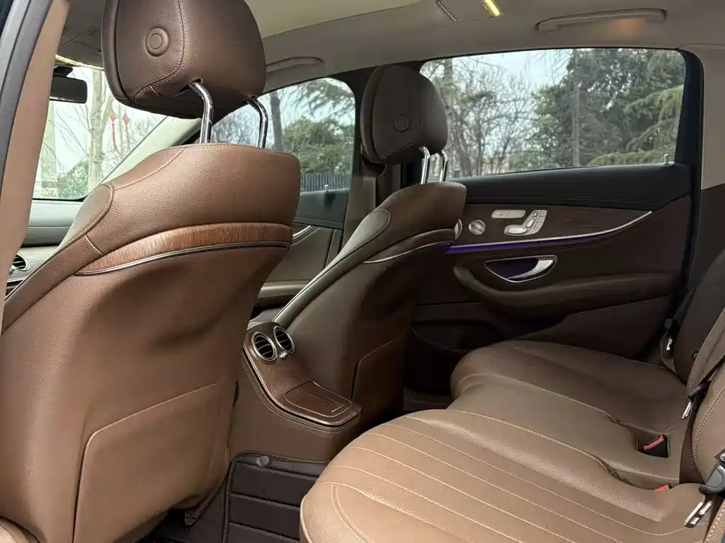 Mercedes-Benz E-Class 2023 E 300 L Luxury Model купить на сайте DeffCars