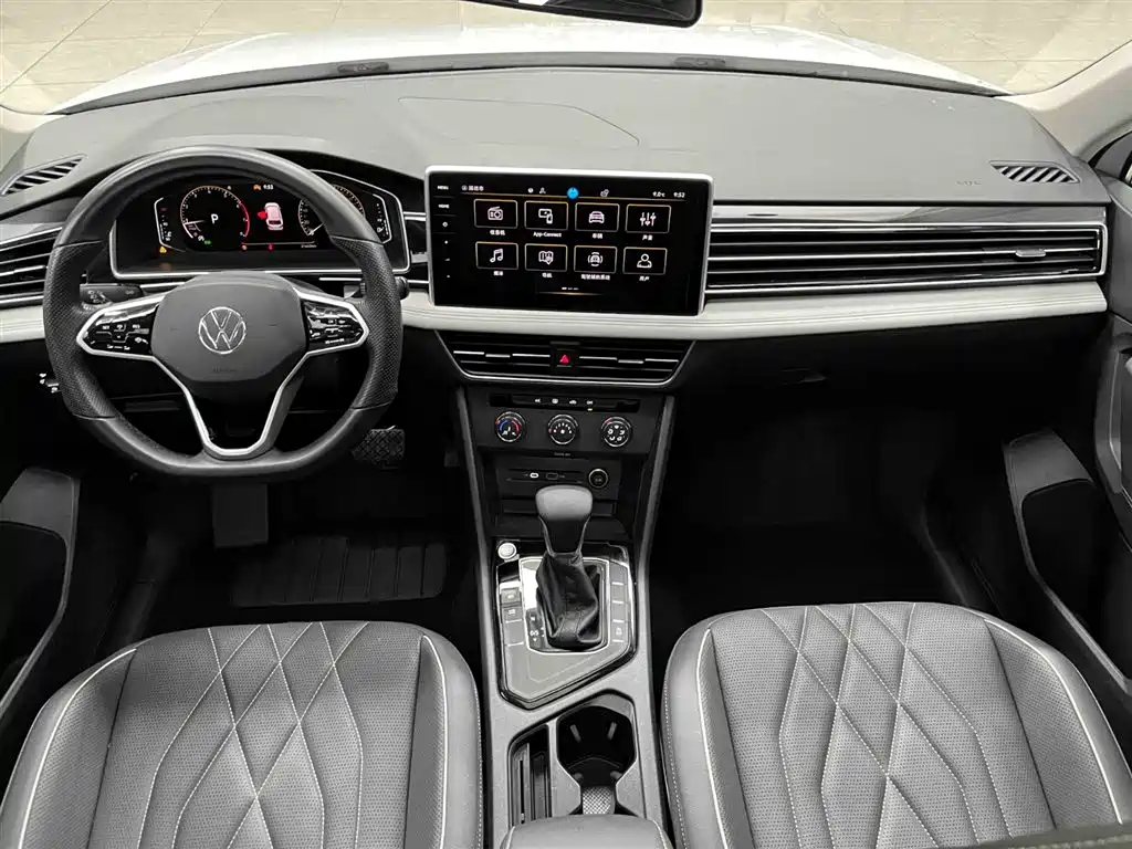 Tiguan L 2023 280TSI automatic two-wheel drive Chaochuang limited edition купить на сайте DeffCars