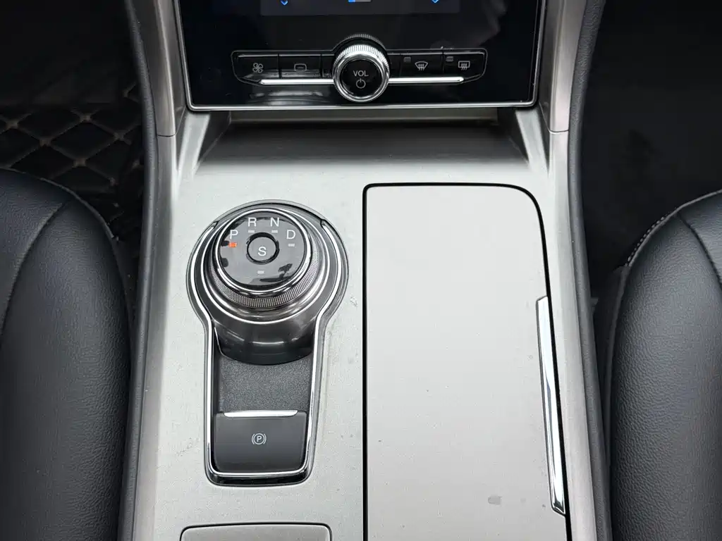 Mondeo 2020 EcoBoost 180 Luxury купить на сайте DeffCars