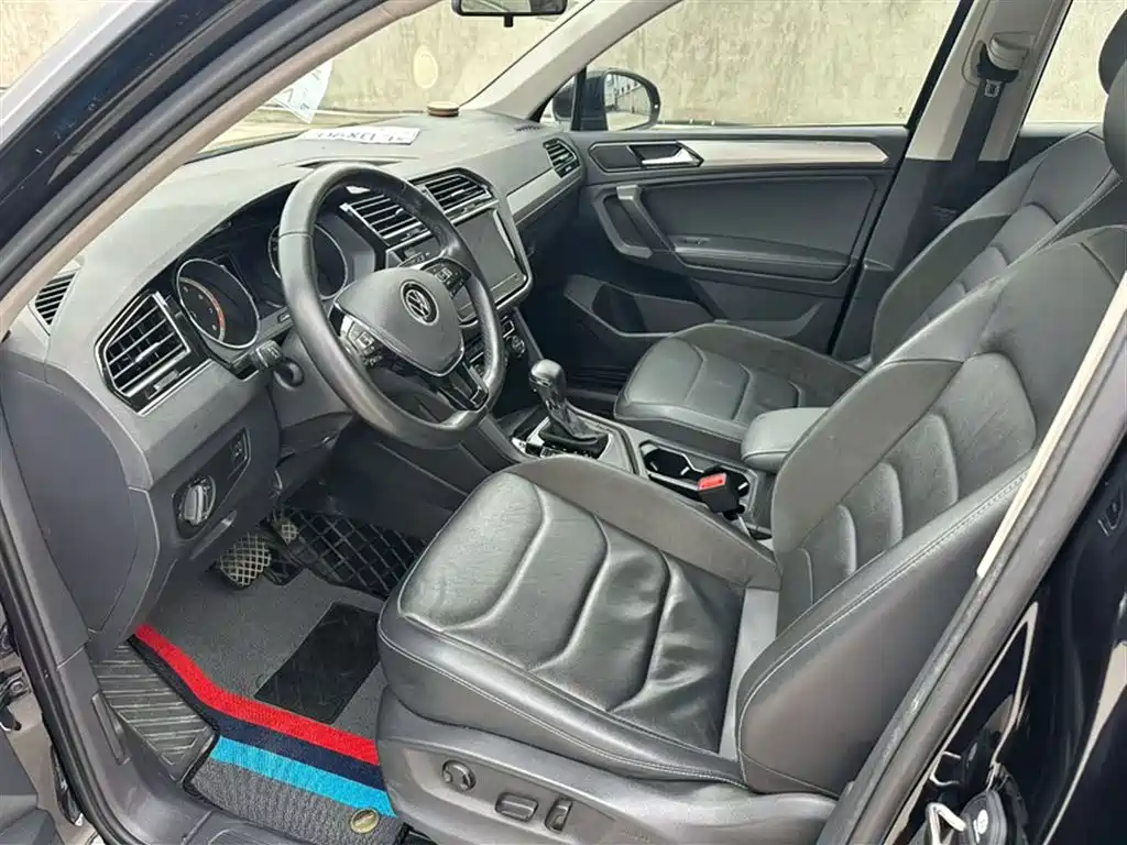 Tiguan L 2021 330TSI automatic two-wheel drive smart version купить на сайте DeffCars