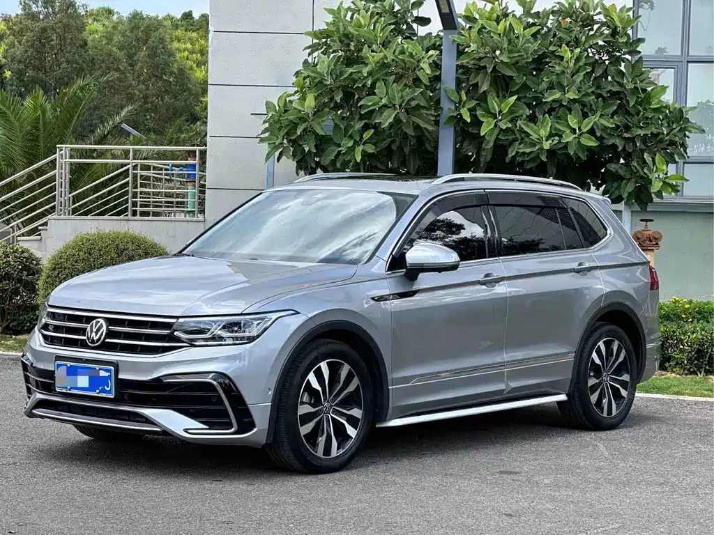 Tiguan L 2021 380TSI automatic four-wheel drive R-Line flagship version 7 seats купить на сайте DeffCars