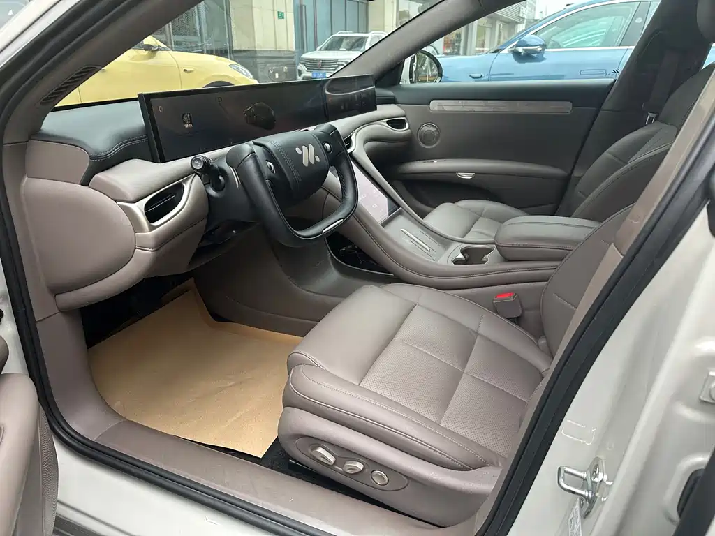 Zhiji L6 2025 Max+ купить на сайте DeffCars