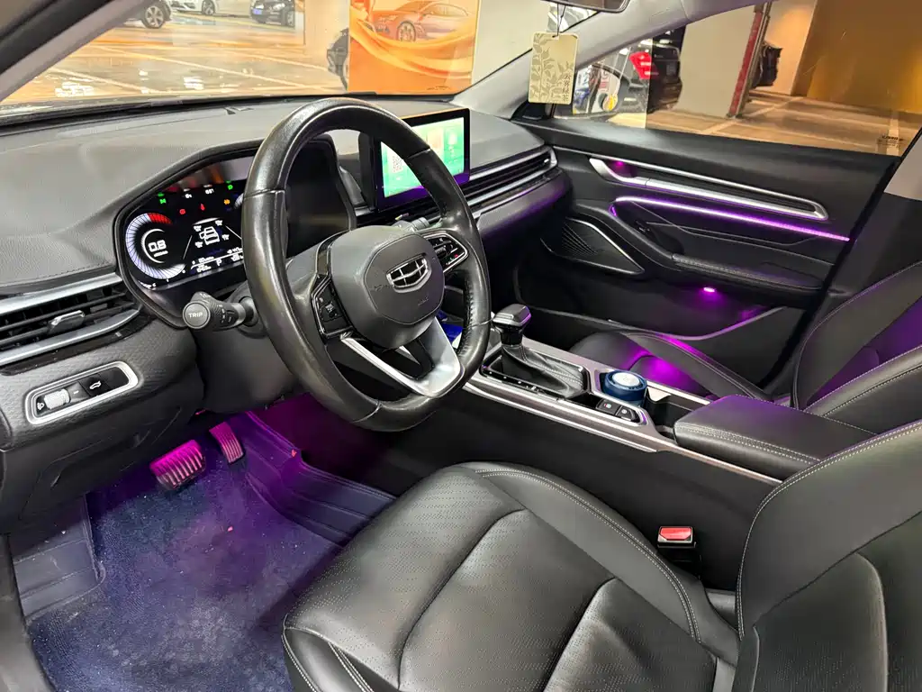 Emgrand 2022 4th generation 1.5L CVT premium model купить на сайте DeffCars