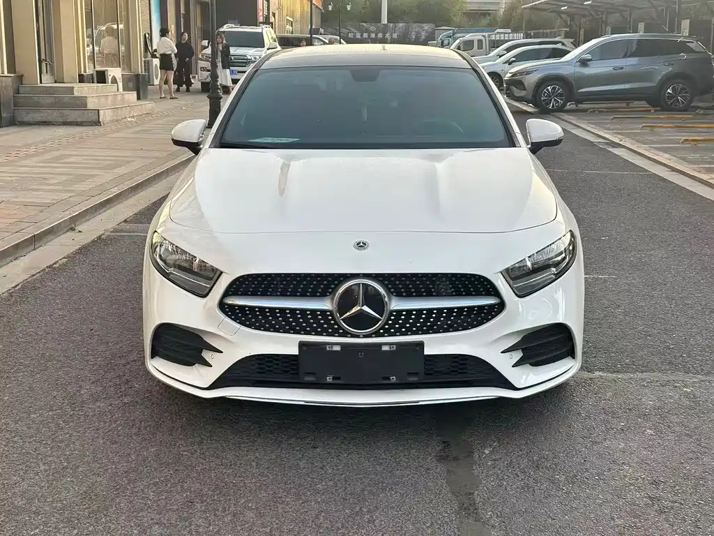 Mercedes-Benz A-Class 2021 A 180 L Sports Sedan купить на сайте DeffCars