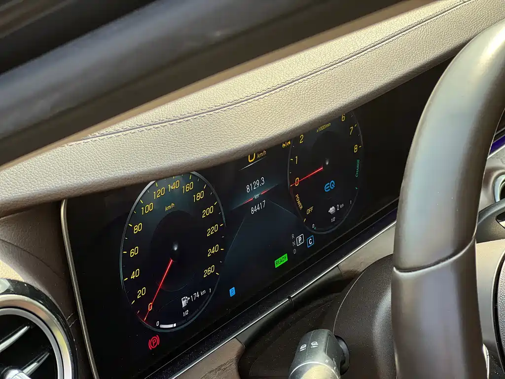 Mercedes-Benz E-Class New Energy 2023 E 350 e L plug-in hybrid sedan купить на сайте DeffCars