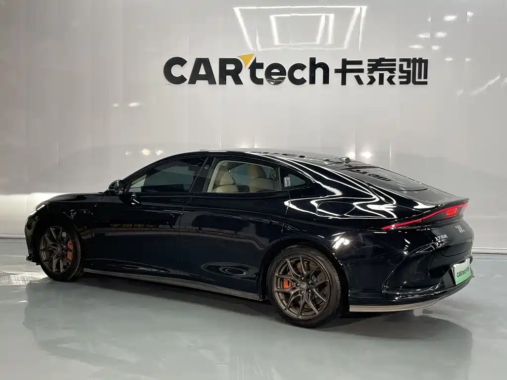 Zhiji L6 2024 Max Standard Edition купить на сайте DeffCars