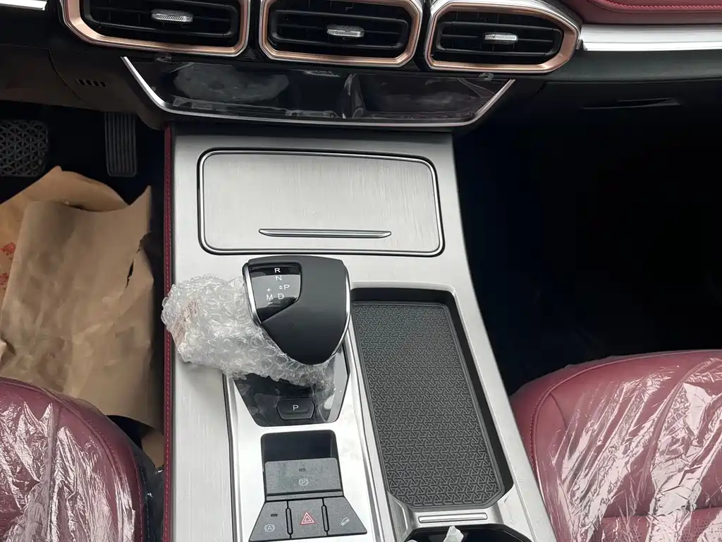Jietu X70 PLUS 2025 Champion Edition 1.5T DCT Champion PRO 7 seats купить на сайте DeffCars