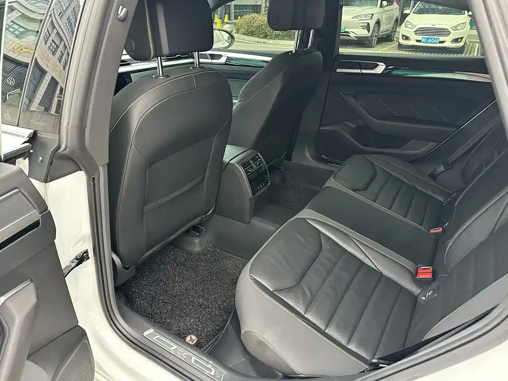 FAW-Volkswagen CC 2024 380TSI eye-catching version купить на сайте DeffCars