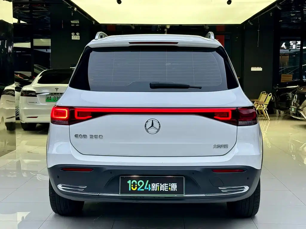 Mercedes-Benz EQB 2022 EQB 260 купить на сайте DeffCars