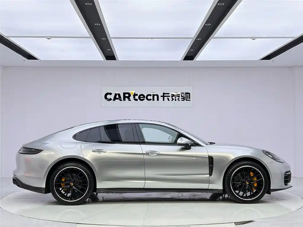 Panamera 2023 Panamera 2.9T Platinum Edition купить на сайте DeffCars