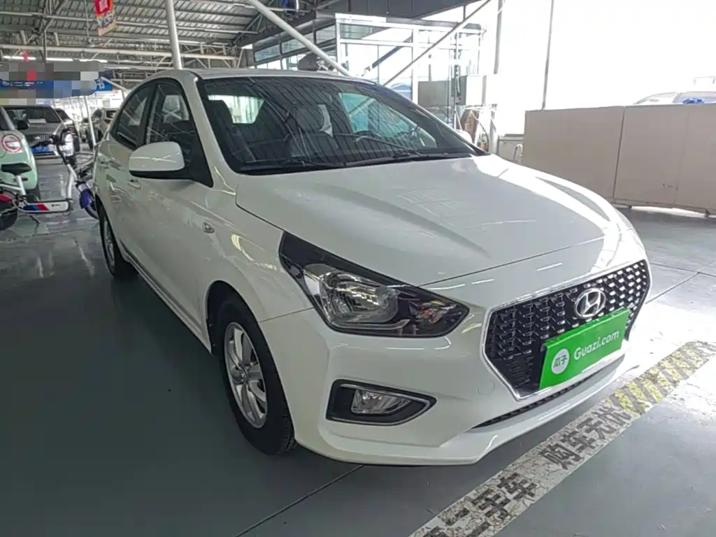 Reina 2017 1.4L automatic jump version, National VI купить на сайте DeffCars