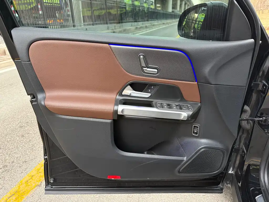 Mercedes-Benz GLB 2022 GLB 200 Dynamic купить на сайте DeffCars