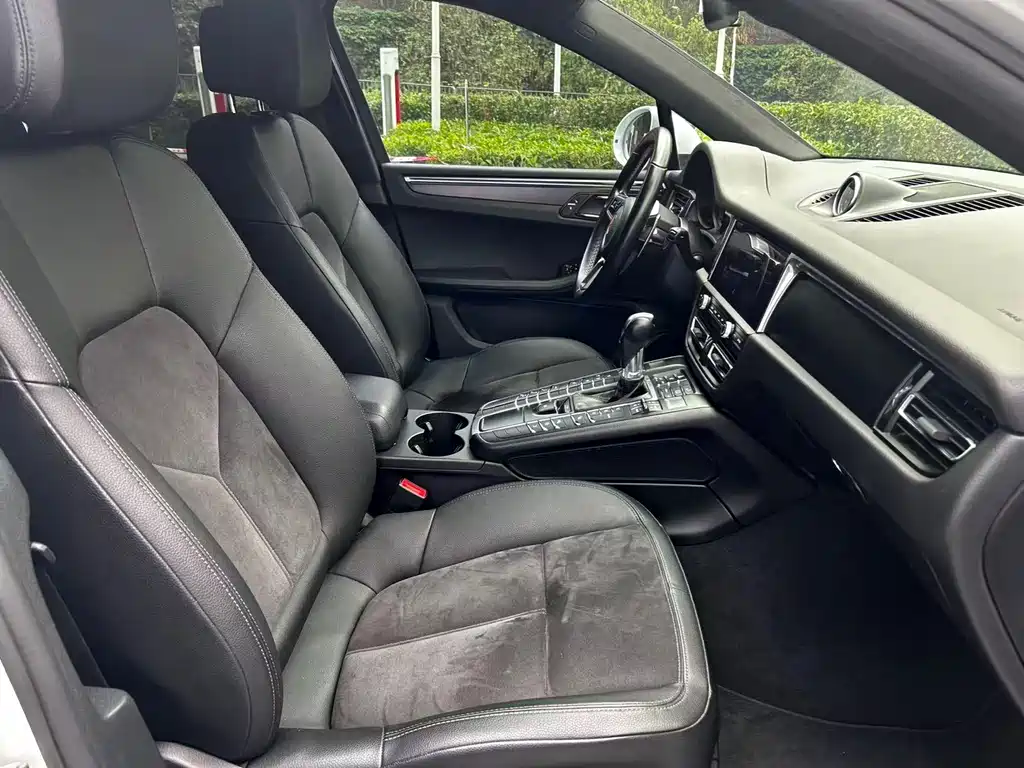 Macan 2018 Macan 2.0T купить на сайте DeffCars