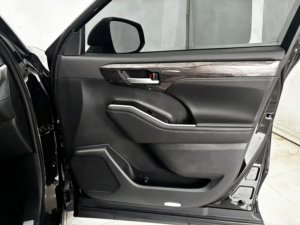 Highlander 2024 380T four-wheel drive premium version 7 seats купить на сайте DeffCars