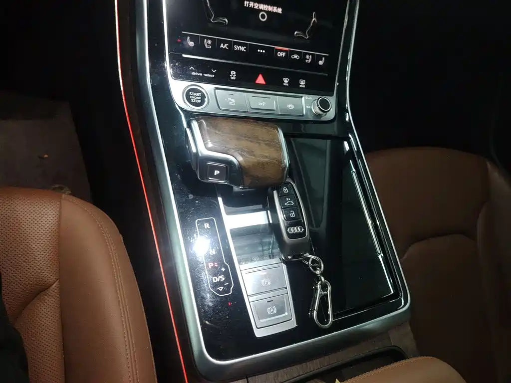 Audi Q7 2021 55 TFSI quattro S line sports version купить на сайте DeffCars