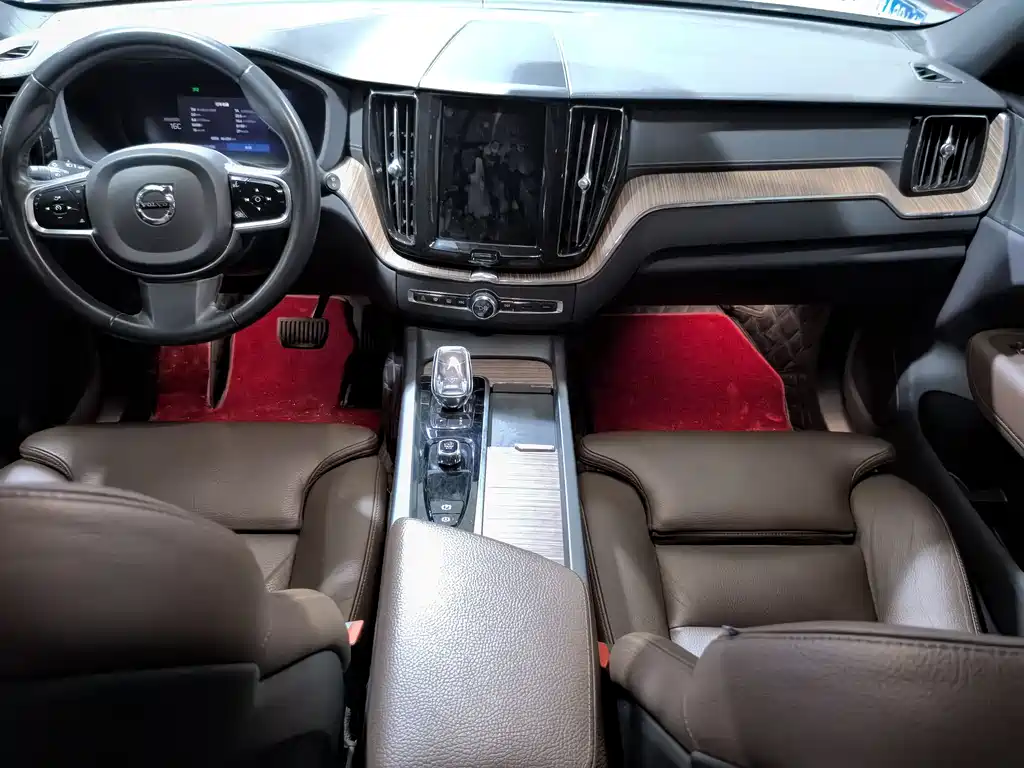 Volvo XC60 plug-in hybrid 2022 T8 plug-in hybrid four-wheel drive Zhiyuan sports version купить на сайте DeffCars