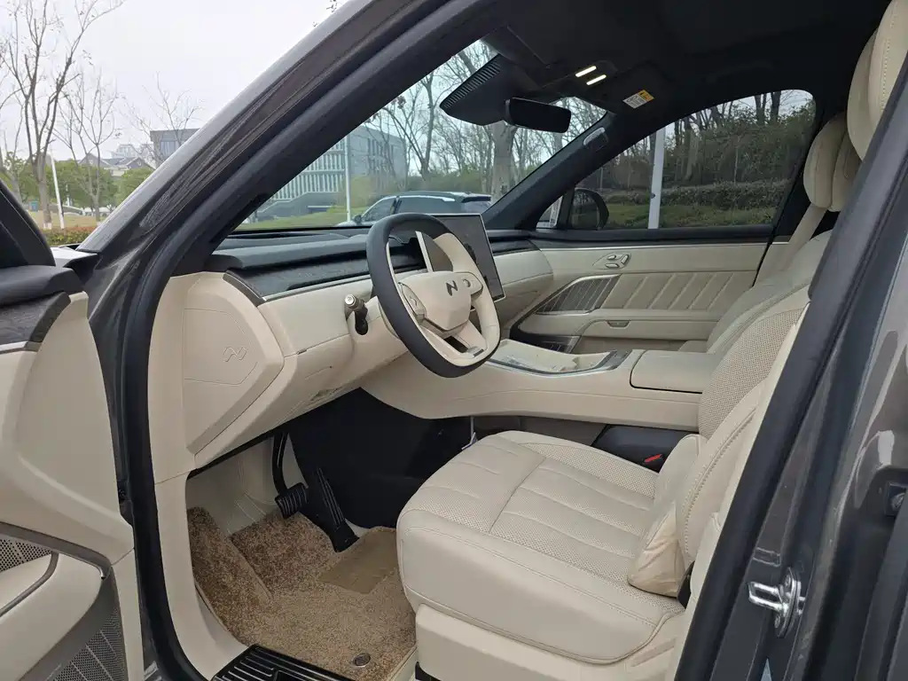 Ledo L90 2025 Max six-seater version купить на сайте DeffCars