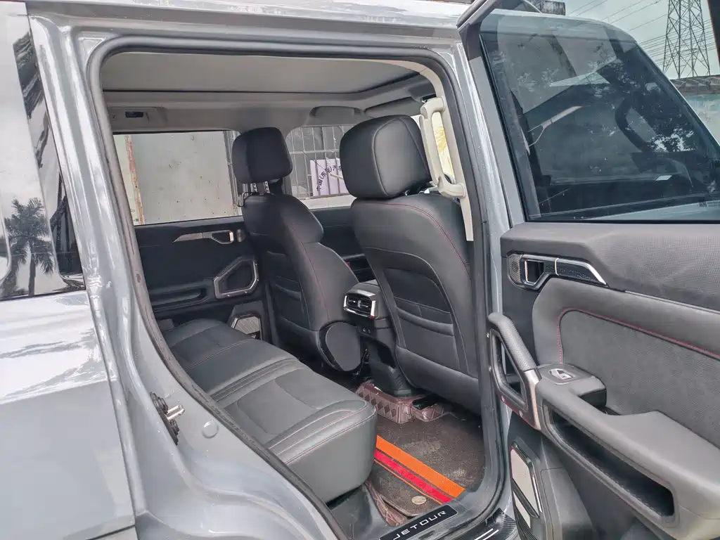 Jietu Traveler 2023 2.0T four-wheel drive crossover PRO купить на сайте DeffCars