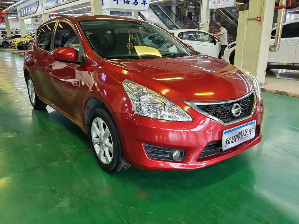 Tiida 2013 1.6L CVT cool version купить на сайте DeffCars
