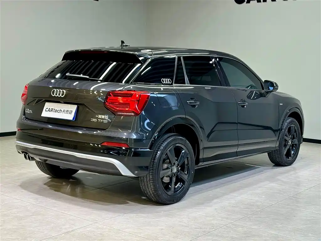 Audi Q2L 2021 35 TFSI fashionable and dynamic купить на сайте DeffCars