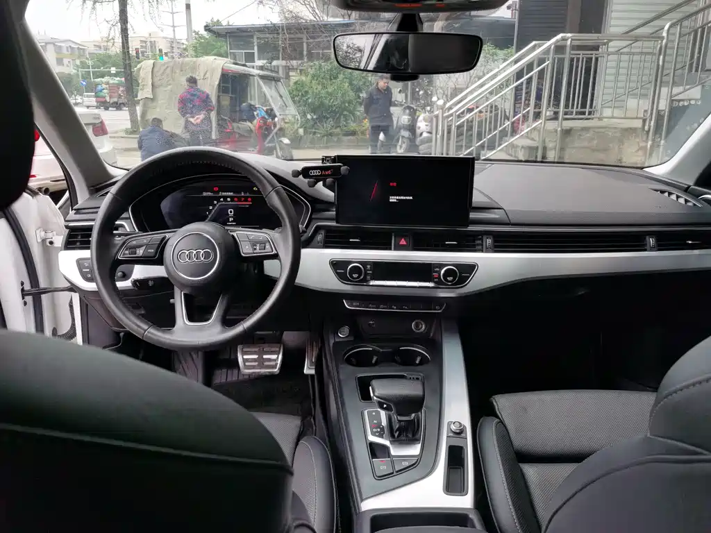 Audi A4L 2020 40 TFSI Fashionable and Dynamic купить на сайте DeffCars