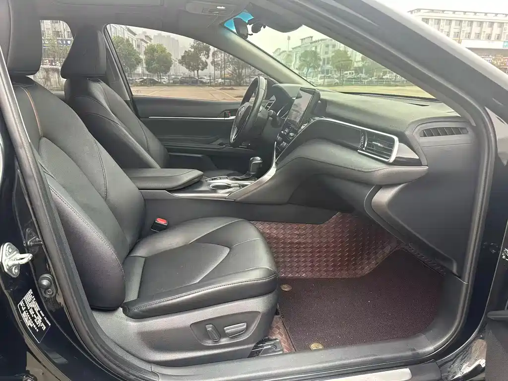 Camry 2021 2.0G Deluxe Edition купить на сайте DeffCars