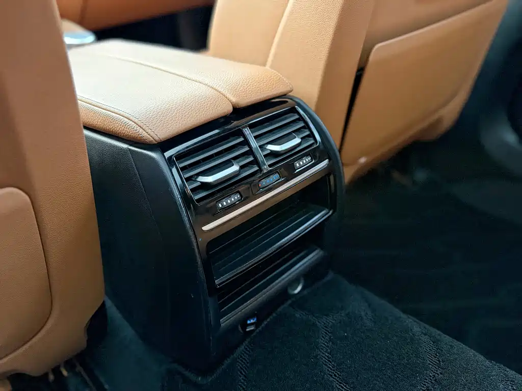 BMW 5 Series 2019 Modified 530Li Leading M Sport Kit купить на сайте DeffCars