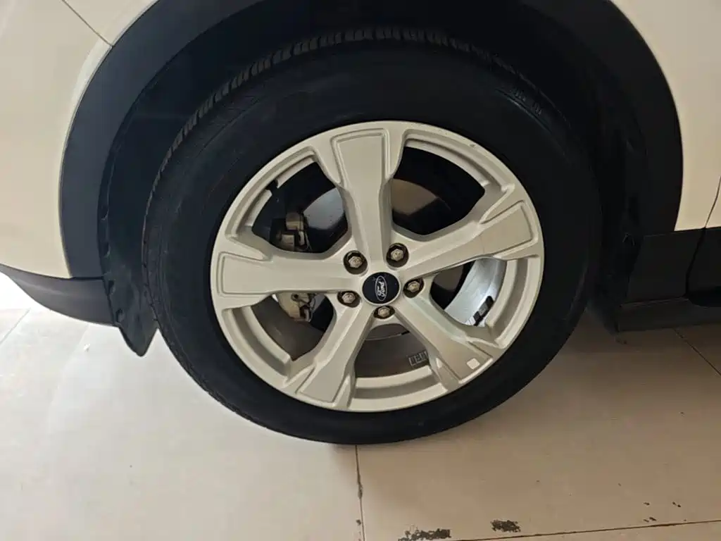 Escape 2018 EcoBoost 180 two-wheel drive platinum airfoil купить на сайте DeffCars