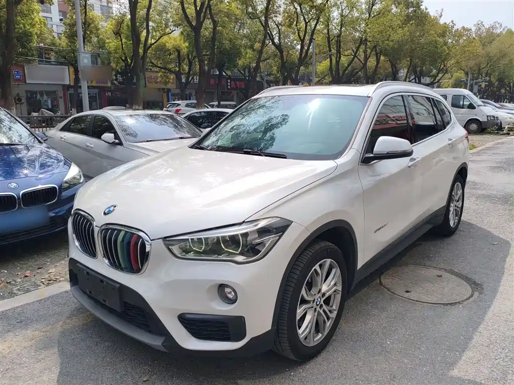 BMW X1 2018 sDrive20Li Leading Model купить на сайте DeffCars
