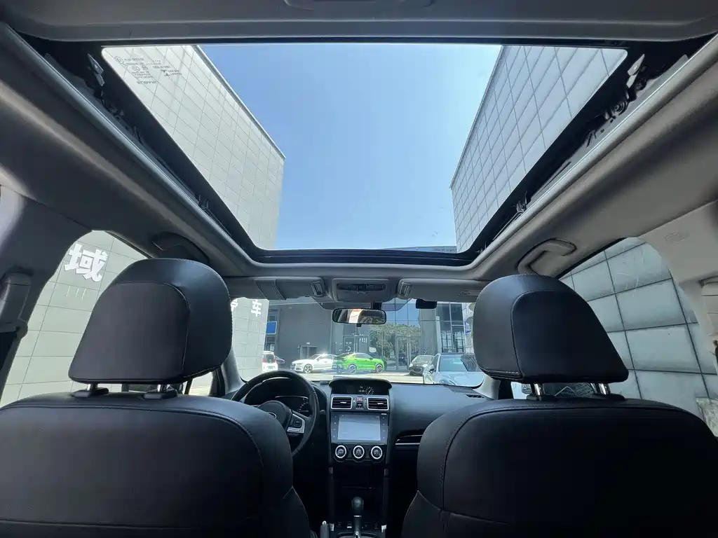 Forester 2018 2.0i Deluxe Navigation Edition купить на сайте DeffCars