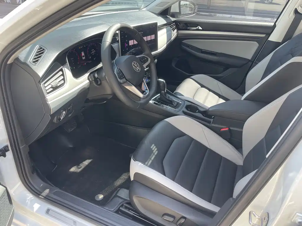 Bora 2023 280TSI DSG Premium Edition купить на сайте DeffCars