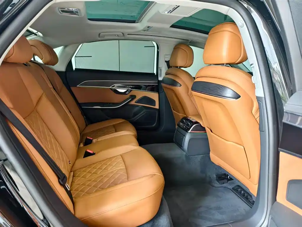 Audi A8 2023 A8L 50 TFSI quattro Premium Selection купить на сайте DeffCars