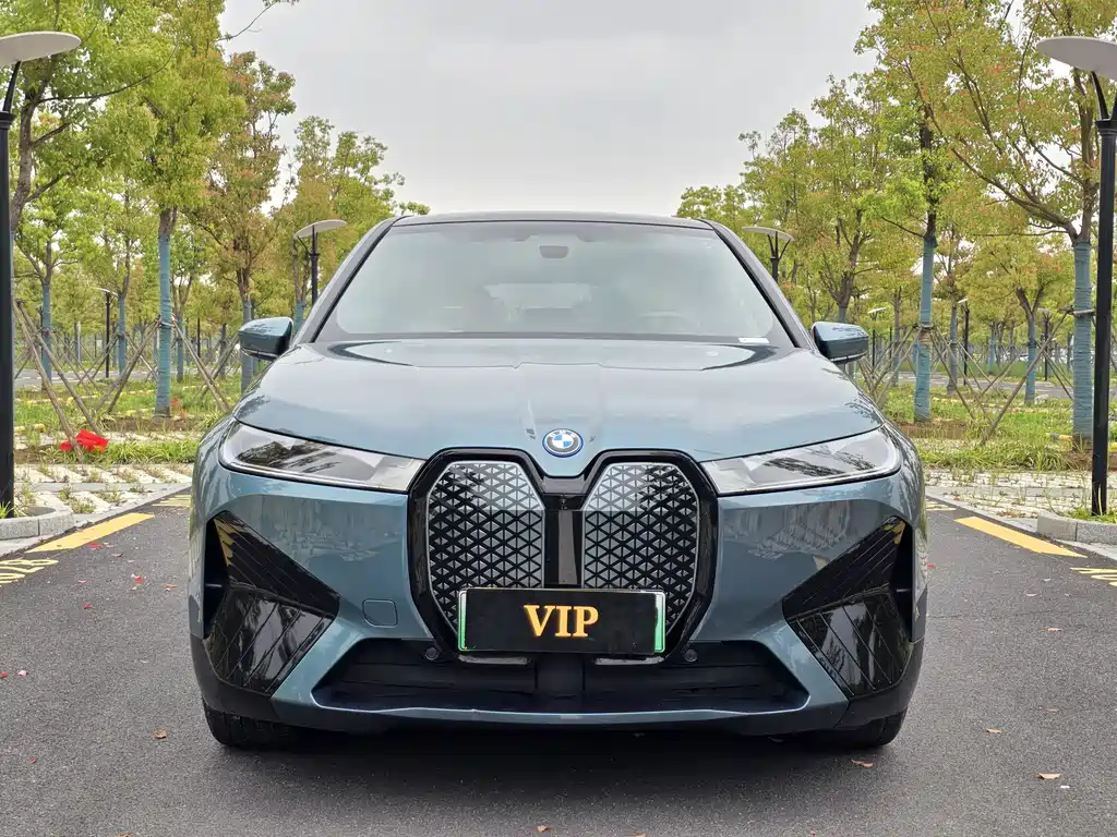 BMW iX 2022 xDrive50 купить на сайте DeffCars