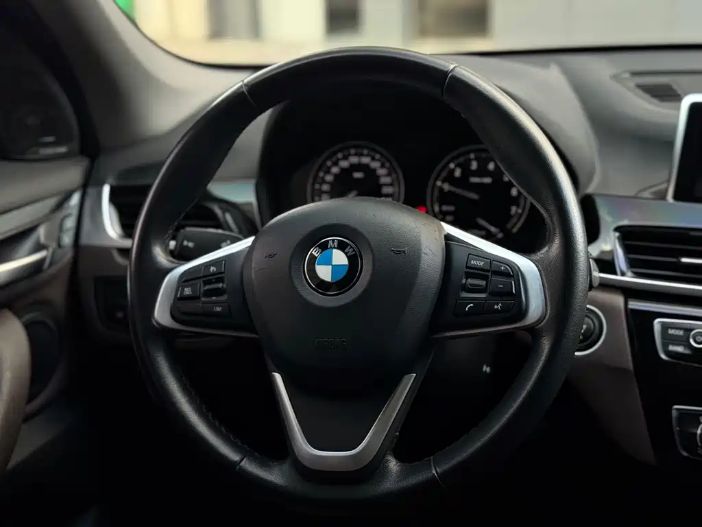 BMW X1 2020 sDrive20Li Fashion Model купить на сайте DeffCars