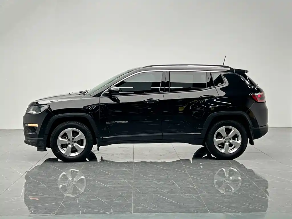 Compass 2017 200T Automatic Home Edition купить на сайте DeffCars